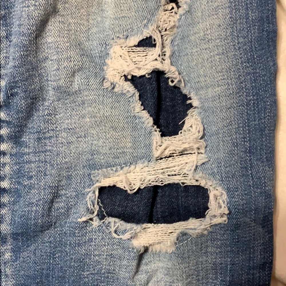 Ripped Jeans - Picture 3 of 3